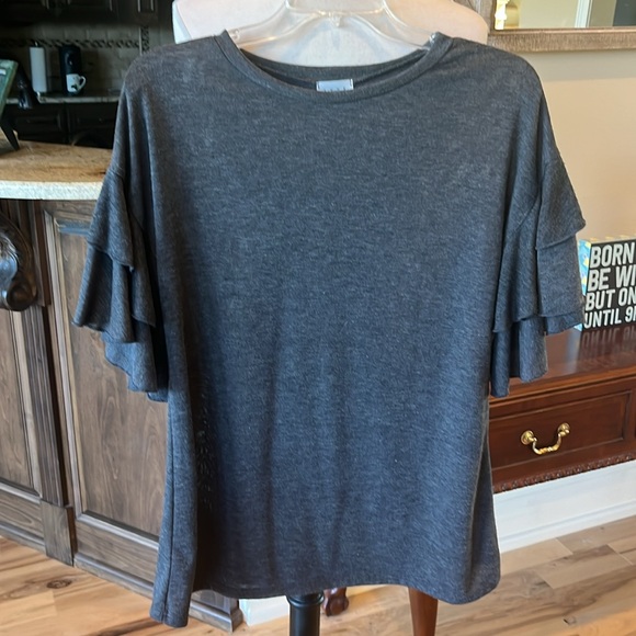 Oversized Luxe Gray Top Ruffle Tiered Bell Sleeve Knit Womens Small Roomy - Picture 2 of 9